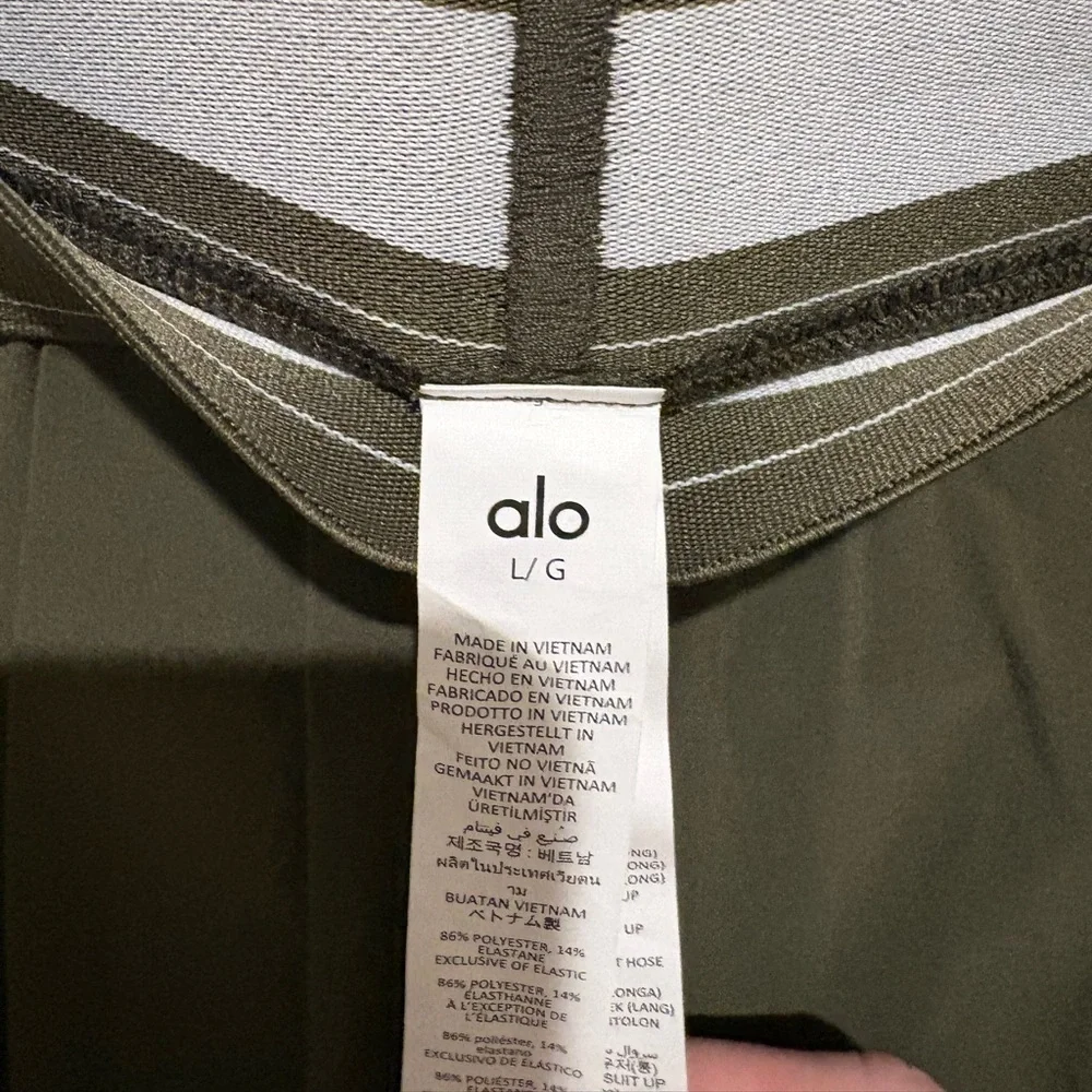 ALO Yoga Suit Up Trouser (Long) Large Color: Olive Green NWT